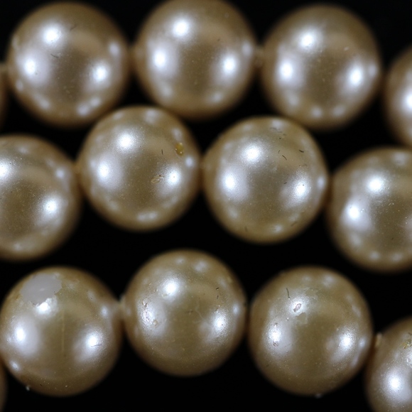 Champagne Cultured Pearls 6+mm - Picture 3 of 7